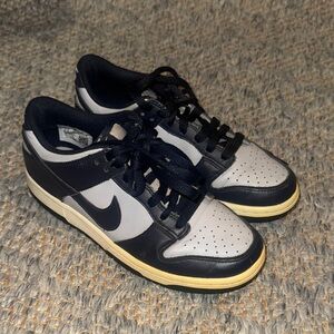 Nike Men's Black and Gray Sneakers